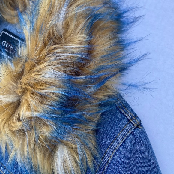 New GUESS Women's Faux-Fur Denim Jacket SZ S - Picture 4 of 7